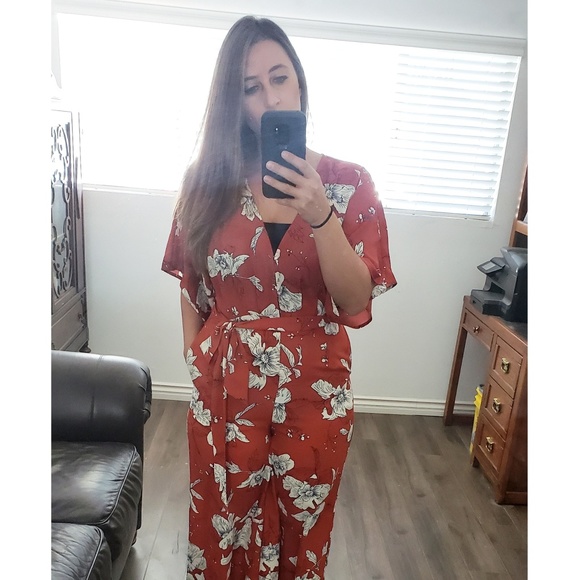 Meet your Posher, Arielle - Picture 3 of 6